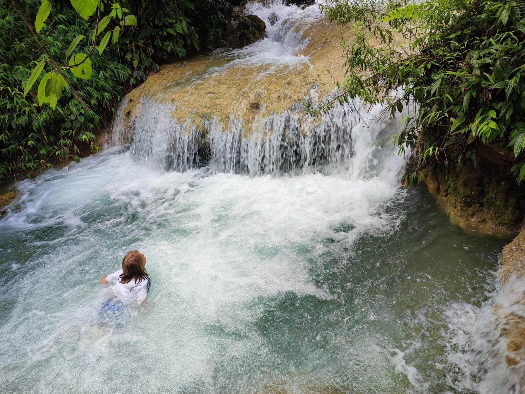 Pu Luong Homestay & Tours Huong Ba Thuoc Екстер'єр фото