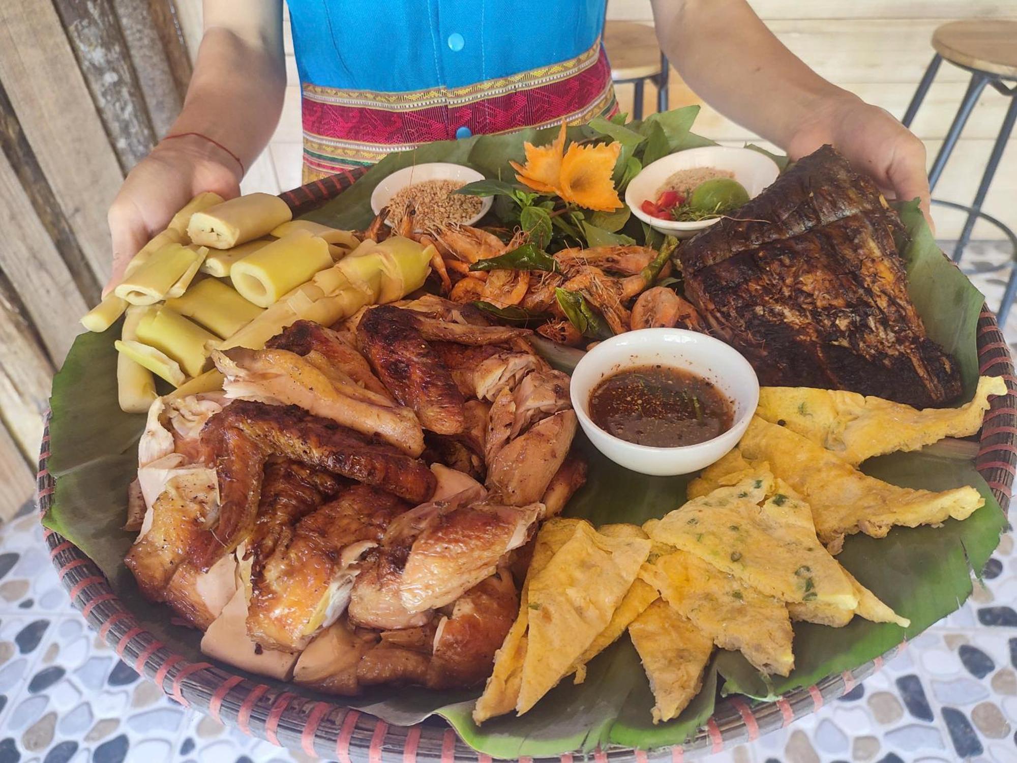 Pu Luong Homestay & Tours Huong Ba Thuoc Екстер'єр фото